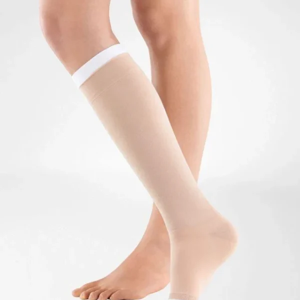Venotrain Ulcertec Stocking X Large Ankle 30 - 33Cm Short 39Mmhg White - Each